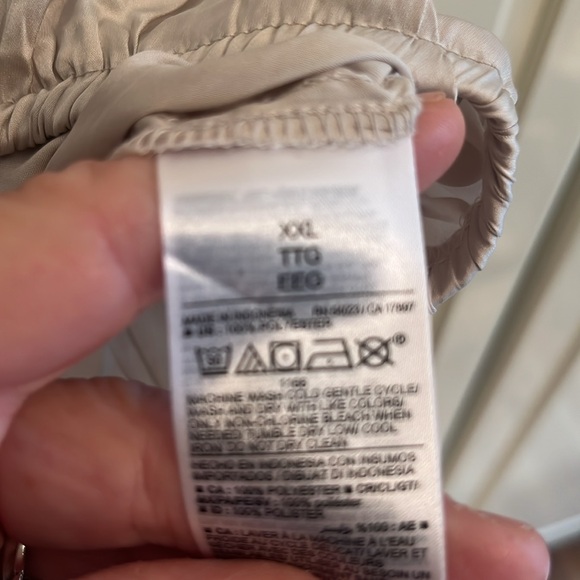 Dressy blouse - Picture 3 of 5